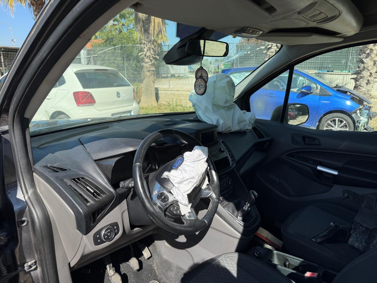 Ford Tourneo Connect Gran 1.5 TDCi Titanium