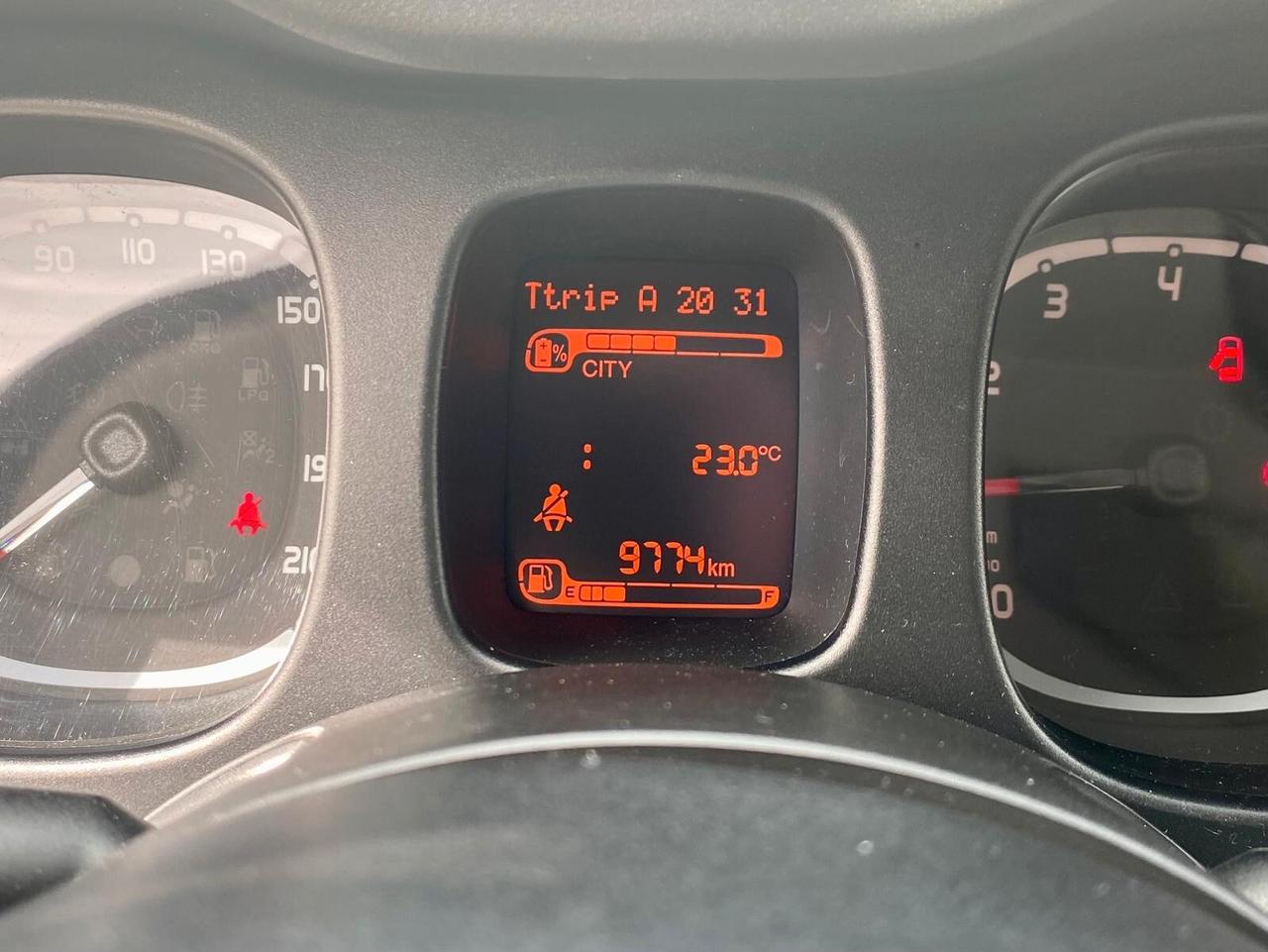 Fiat Panda 1.0 FireFly S&S Hybrid 70 CV