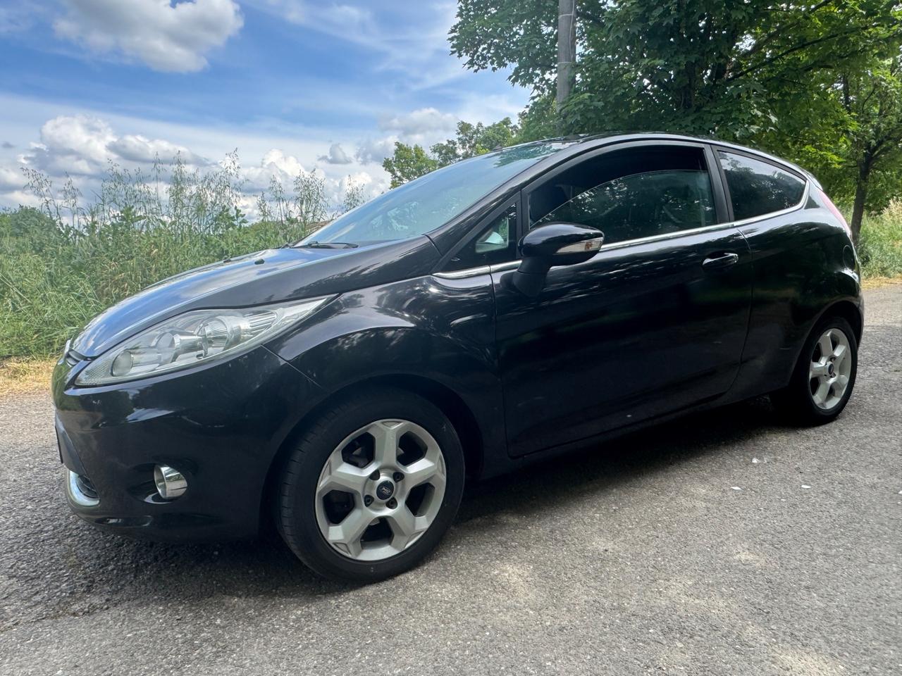 Ford Fiesta 1.2 60CV 3p. titanium