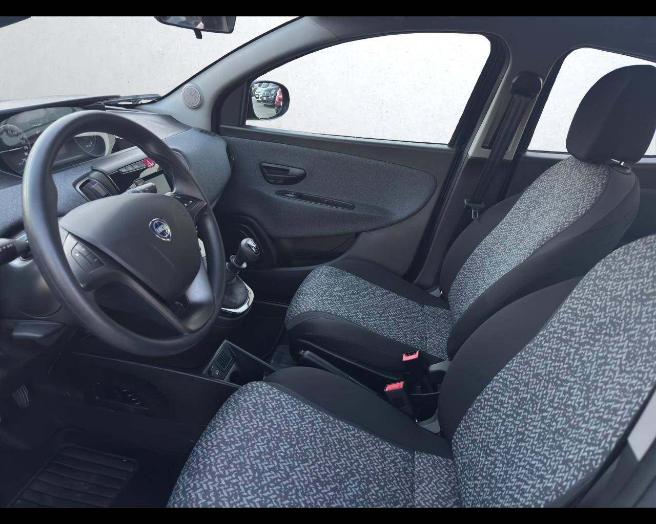 LANCIA Ypsilon My21 0.9 Twinair 70cvMetano Silver