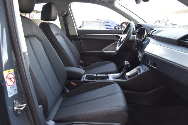 AUDI Q3 35 TDI S tronic Business *Cockpit, led, Navi*