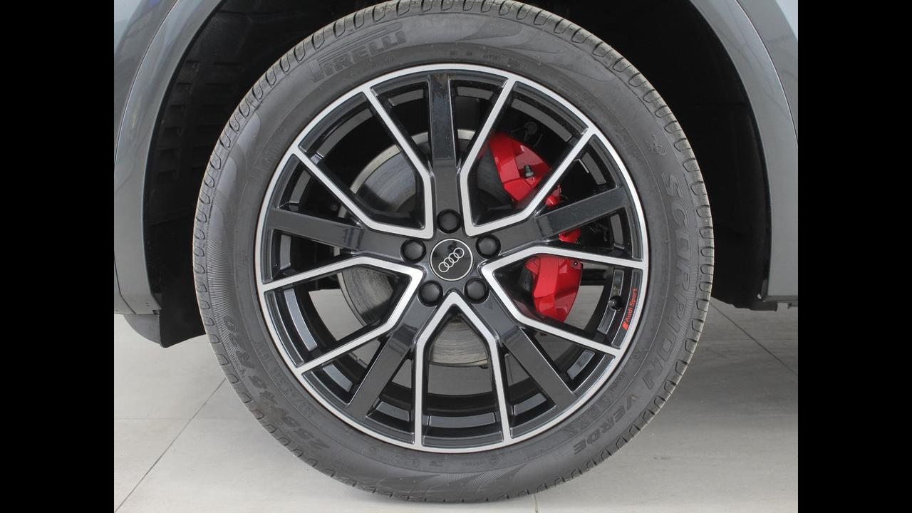 Audi Audi Q5 S line plus 40 TDI quattro 150(204) kW(CV) S tronic