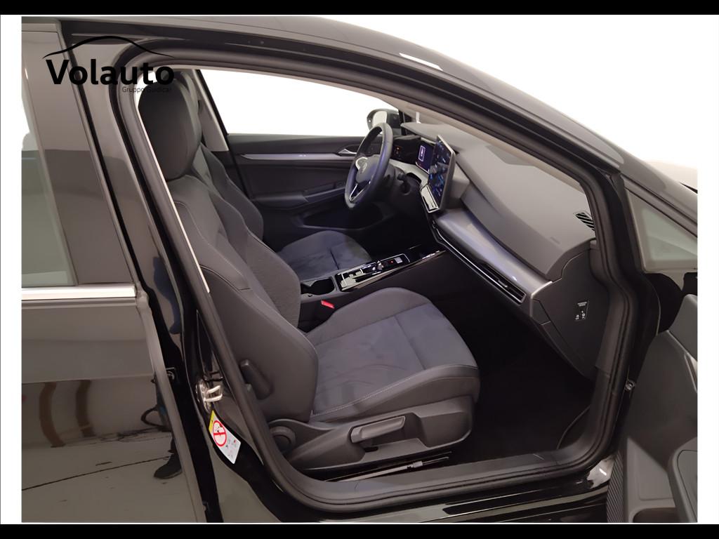 VOLKSWAGEN Golf VIII 2024 - Golf 2.0 tdi Life 150cv dsg