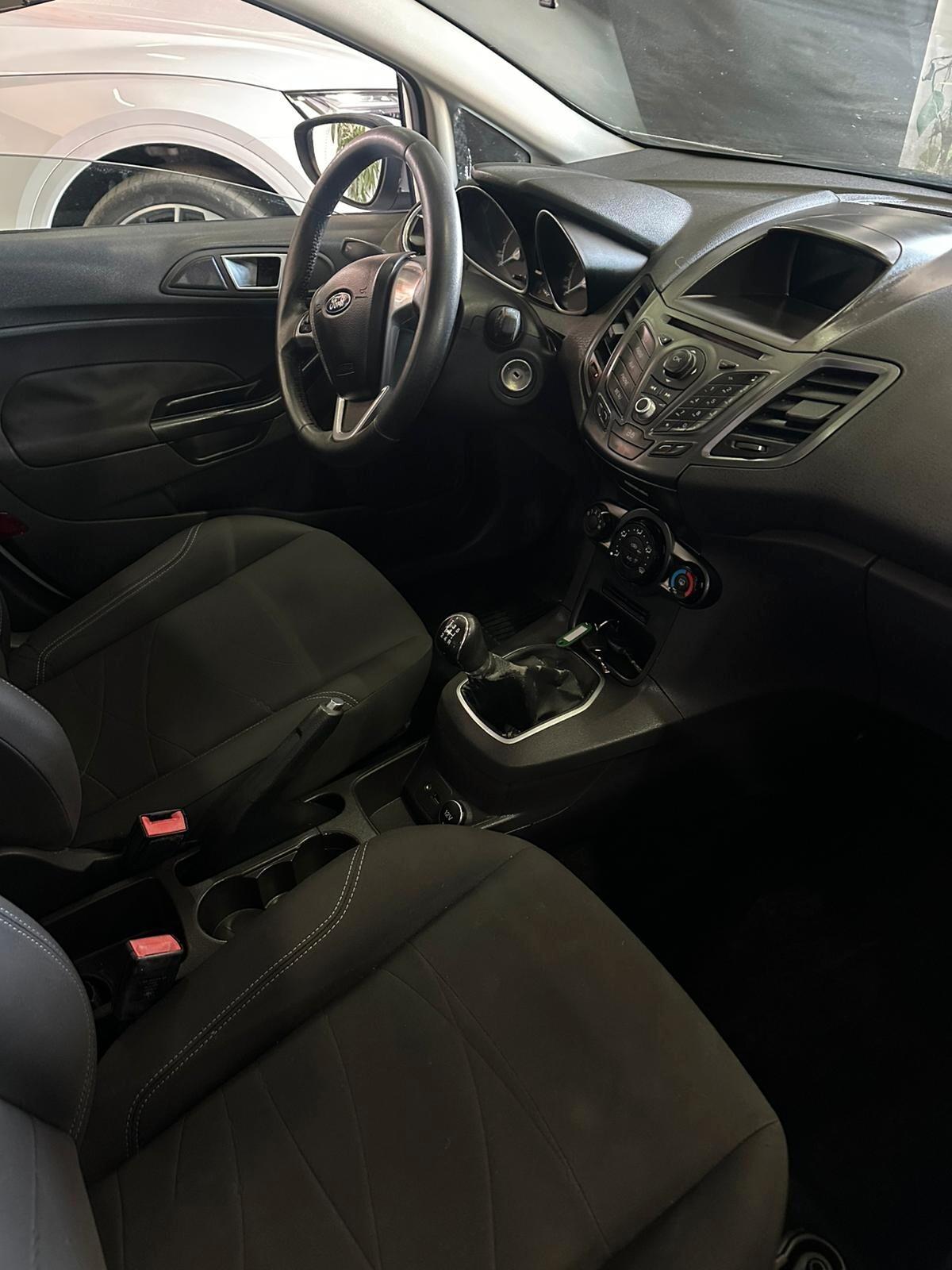 Ford Fiesta 1.5 TDCi 75CV 5 porte