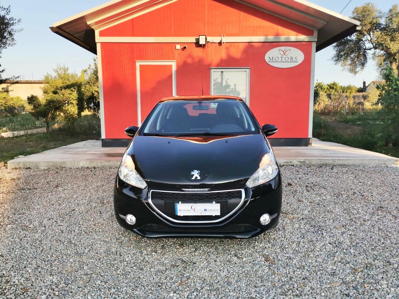 Peugeot 208 1.4 HDi 68 CV 5 porte Allure
