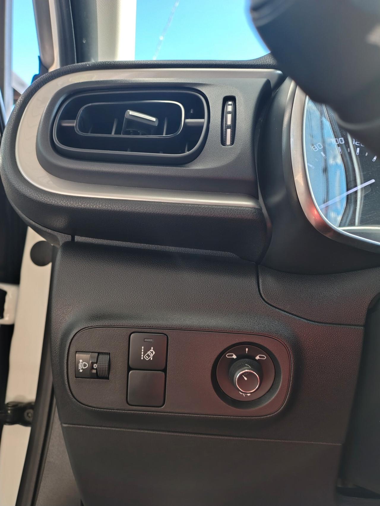 Citroen C3 BlueHDi 100 S&S Van LIVE