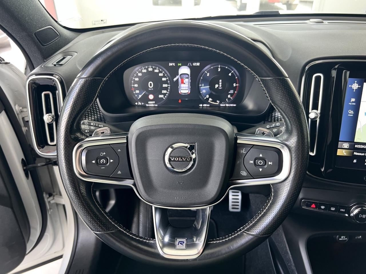 VOLVO XC 40 D3 AUT. R-DESIGN - 2020