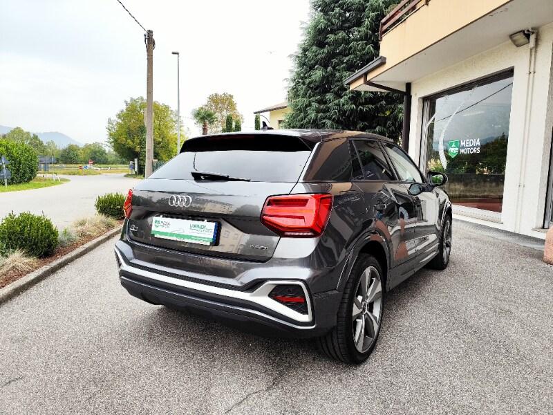 AUDI Q2 Q2 35 TDI quattro S tronic Identity Black