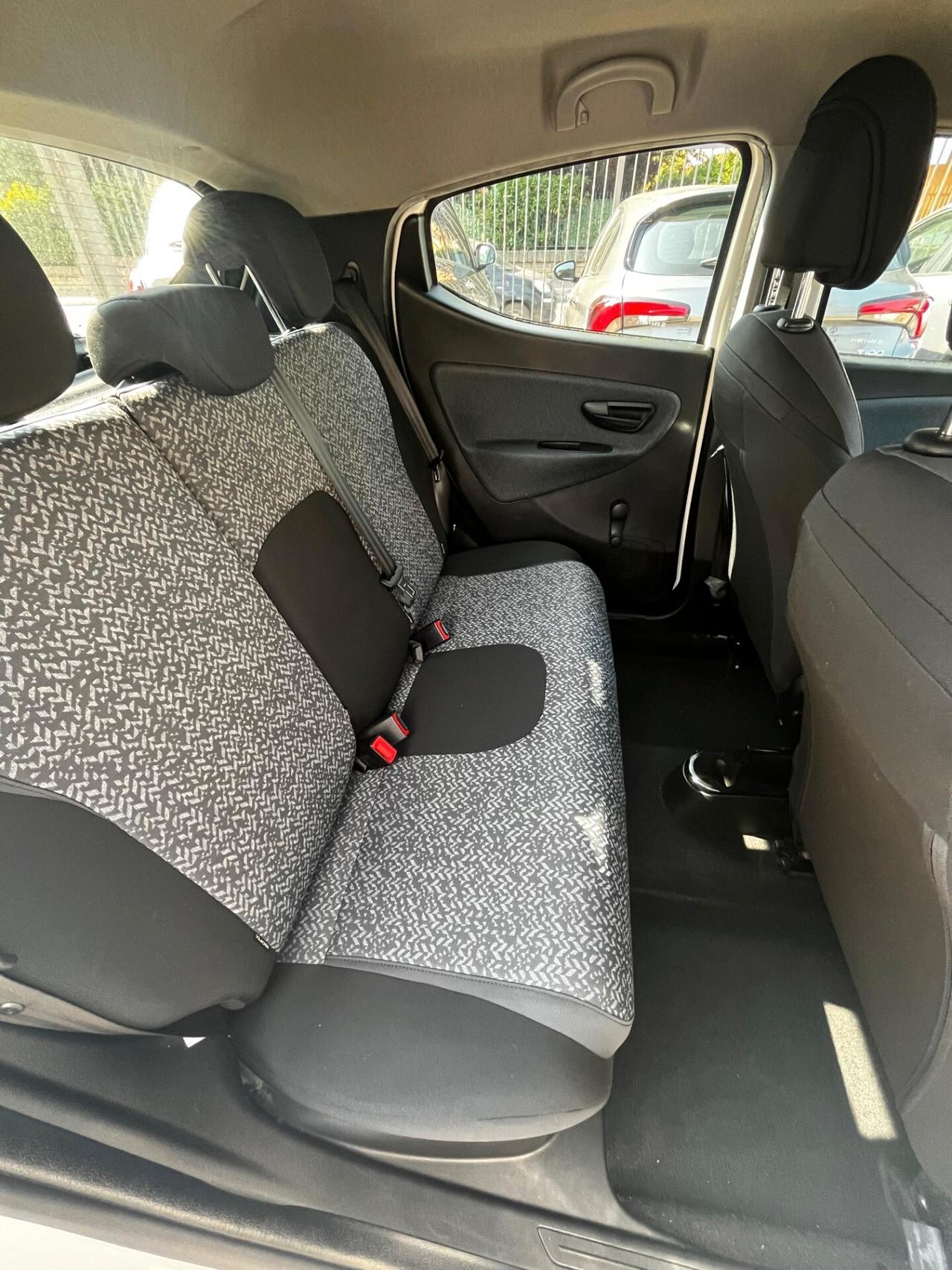 Lancia Ypsilon 1.2 69 CV 5 porte GPL Ecochic Elefantino Blu