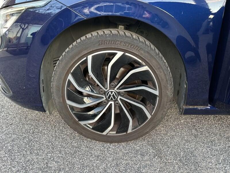 Volkswagen Golf VIII 2020 1.0 tsi evo Life 110cv