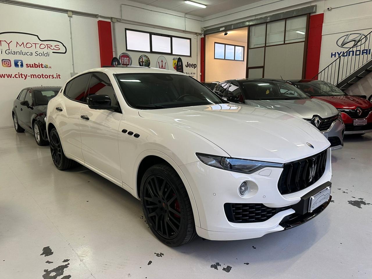 Maserati Levante V6 Diesel 275 CV AWD