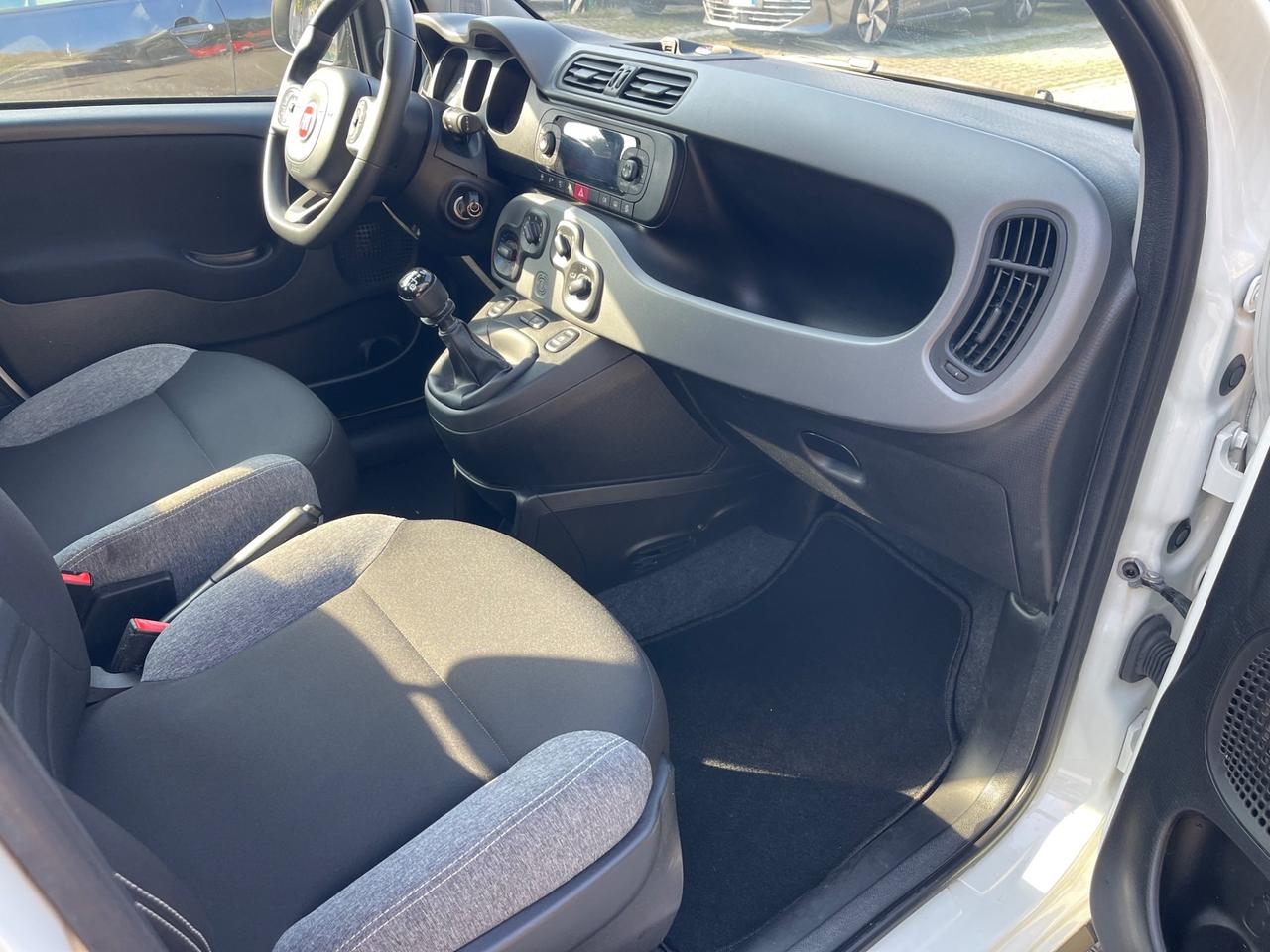 Fiat Panda 1.0 FireFly S&S Hybrid Sport NEOPATENTATI