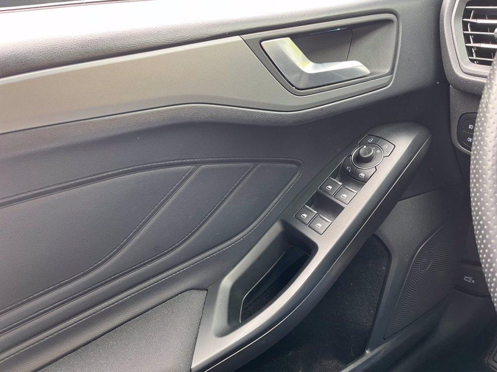 FORD Focus 1.0t ecoboost h st-line 125cv del 2022