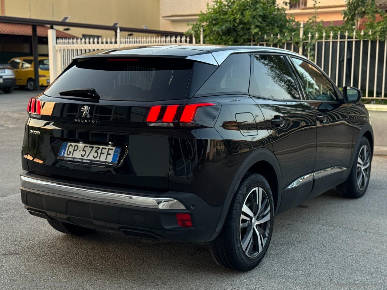 PEUGEOT 3008 BlueHDi 130 S&S EAT8 Allure Pack