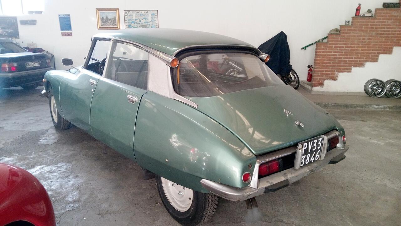 Citroen DS D super 5