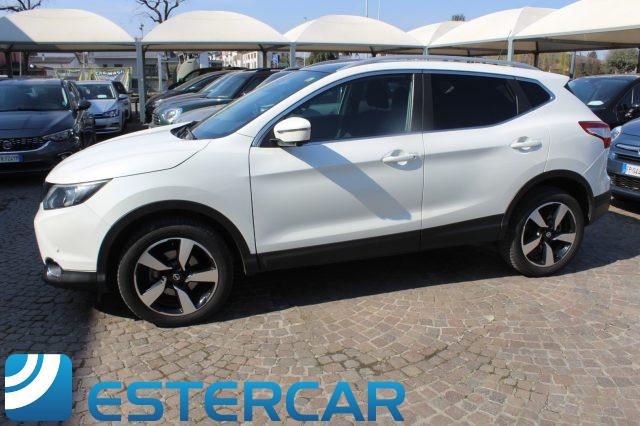 NISSAN Qashqai 1.6 dCi 4WD N-Connecta TETTO