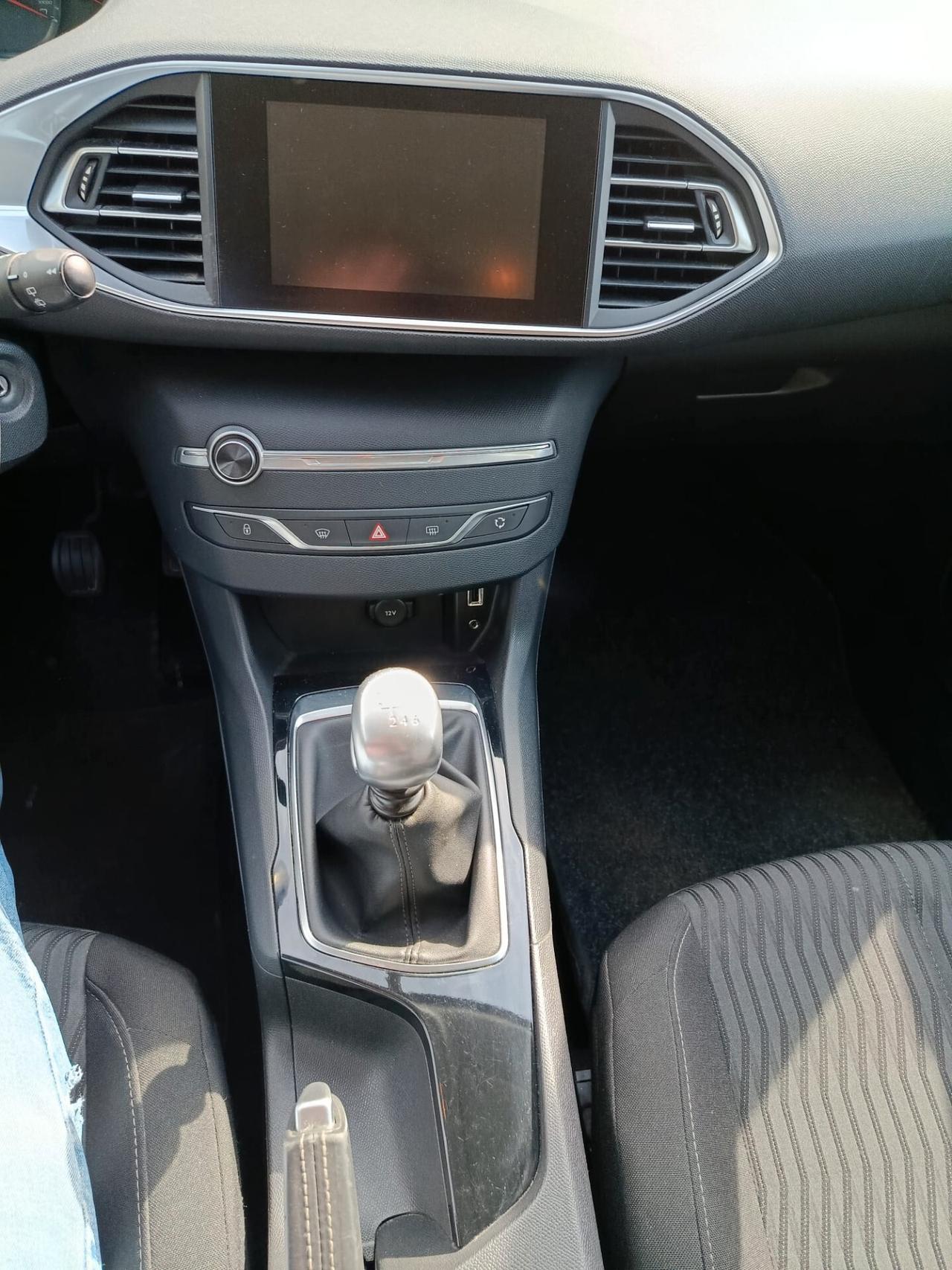 Peugeot 308 BlueHDi 120 S&S SW Business