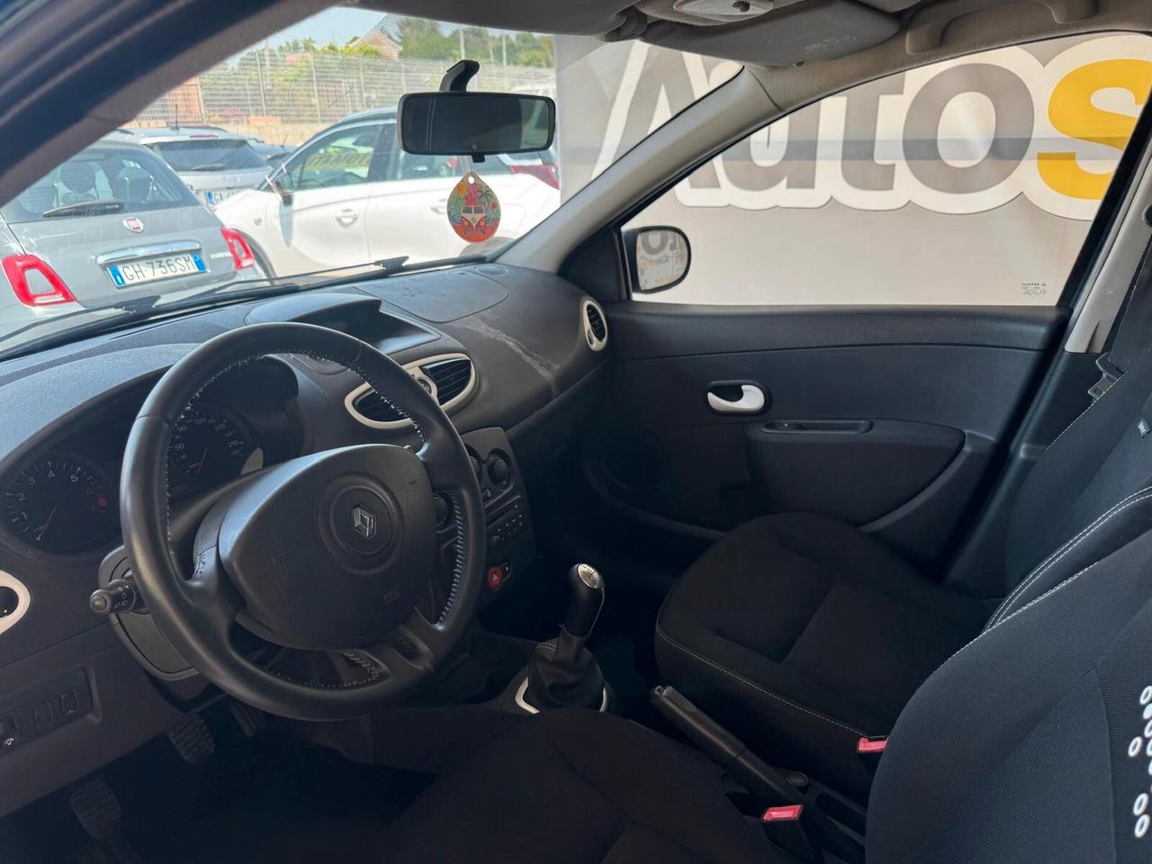 Renault Clio 1.2 16V 5 porte