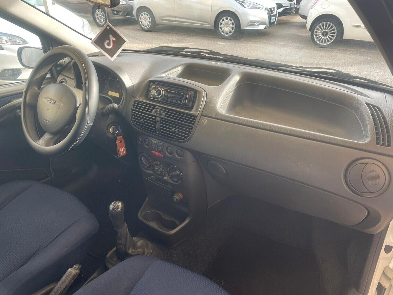 Fiat Punto 1.9 JTD 5 porte ELX