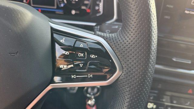 VOLKSWAGEN T-Roc 1.0 TSI R-Line PERMUTE OK NEOPAT. UNICOPROPR.