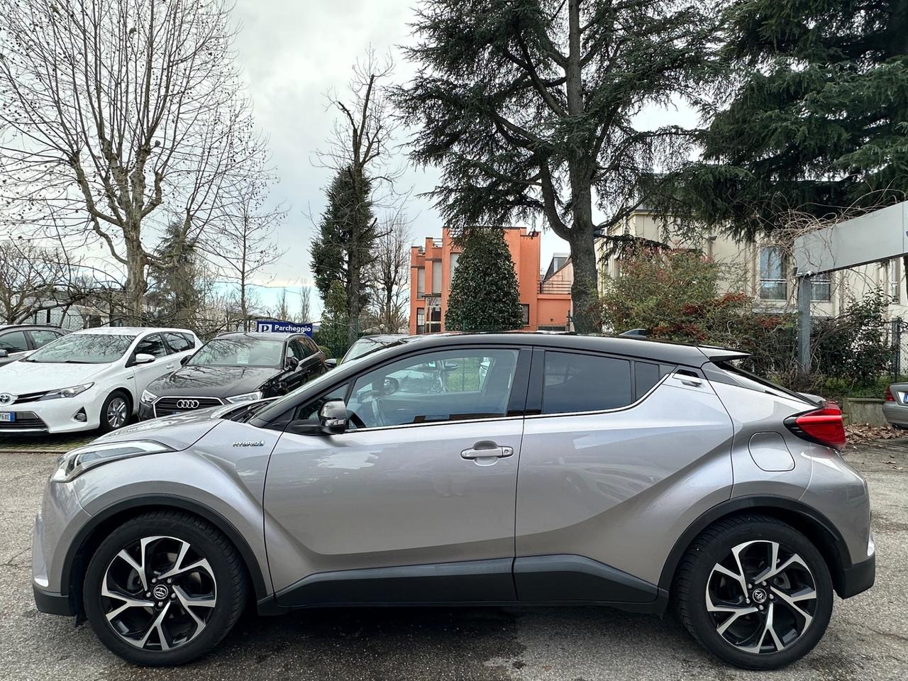 Toyota C-HR 1.8 Hybrid E-CVT Style