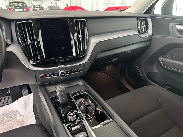 VOLVO XC60 B4 (d) AWD Geartronic Momentum Pro N1