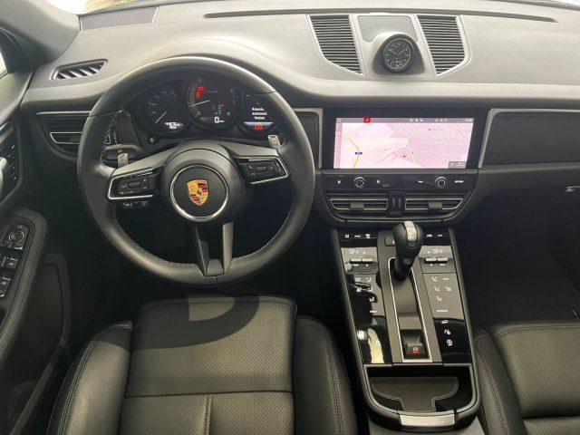 PORSCHE Macan 2.0