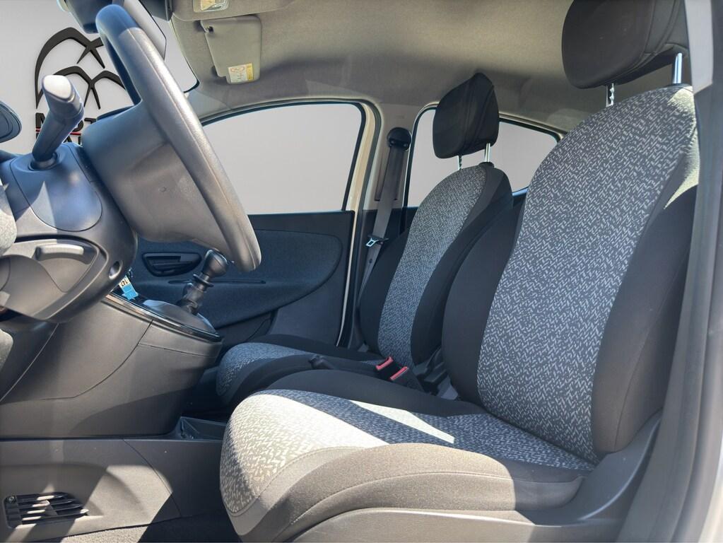 Lancia Ypsilon 5 Porte 1.0 FireFly Hybrid Silver