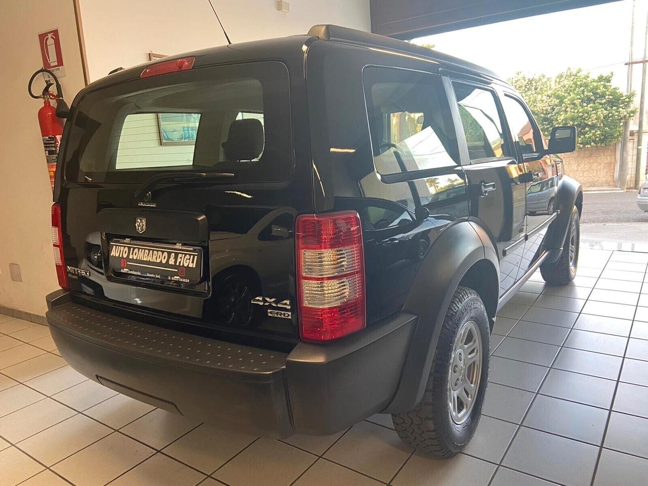 Dodge Nitro 2.8 CRD SXT 4WD