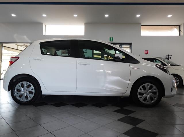 Toyota Yaris 1.5 BZ 73 CV HYBRID BUSINESS