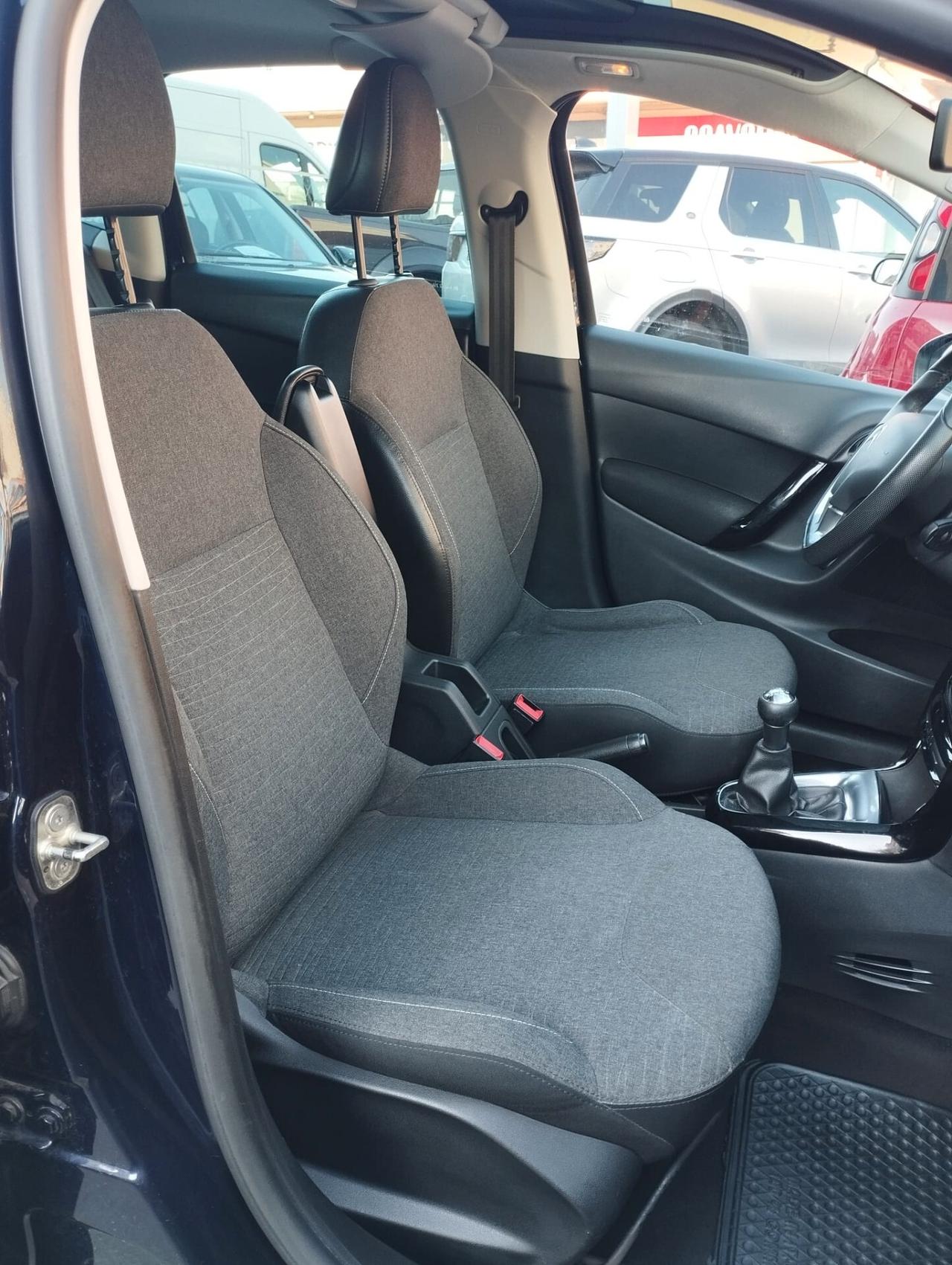 Citroen C3 PureTech 82 Live Edition