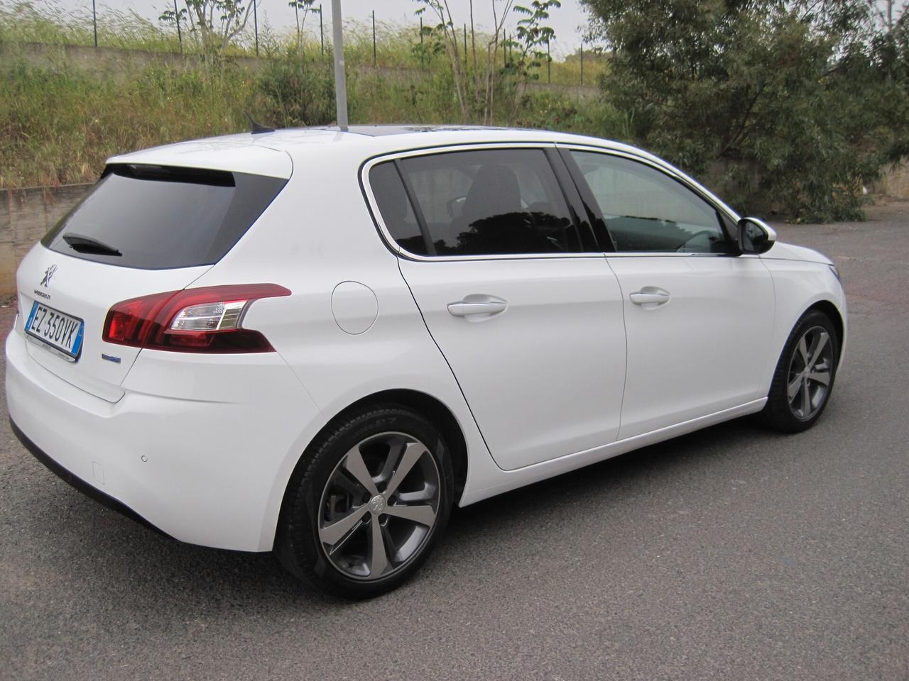 Peugeot 308 BlueHDi 120 S&S Allure