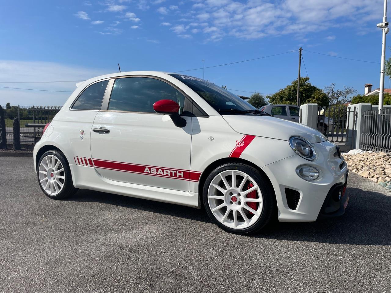 Abarth 595 1.4 Turbo T-Jet 180 CV Esseesse