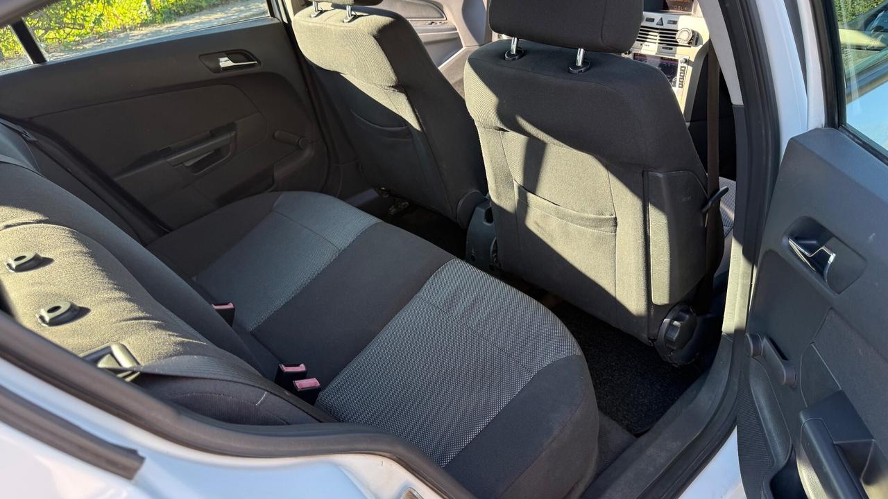 Opel Astra 1.7 CDTI 110CV 5 porte Cosmo