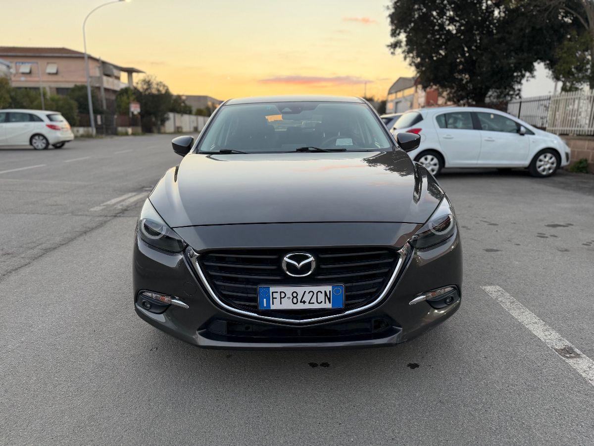 MAZDA - Mazda3 - 1.5 Skyactiv-D Exceed