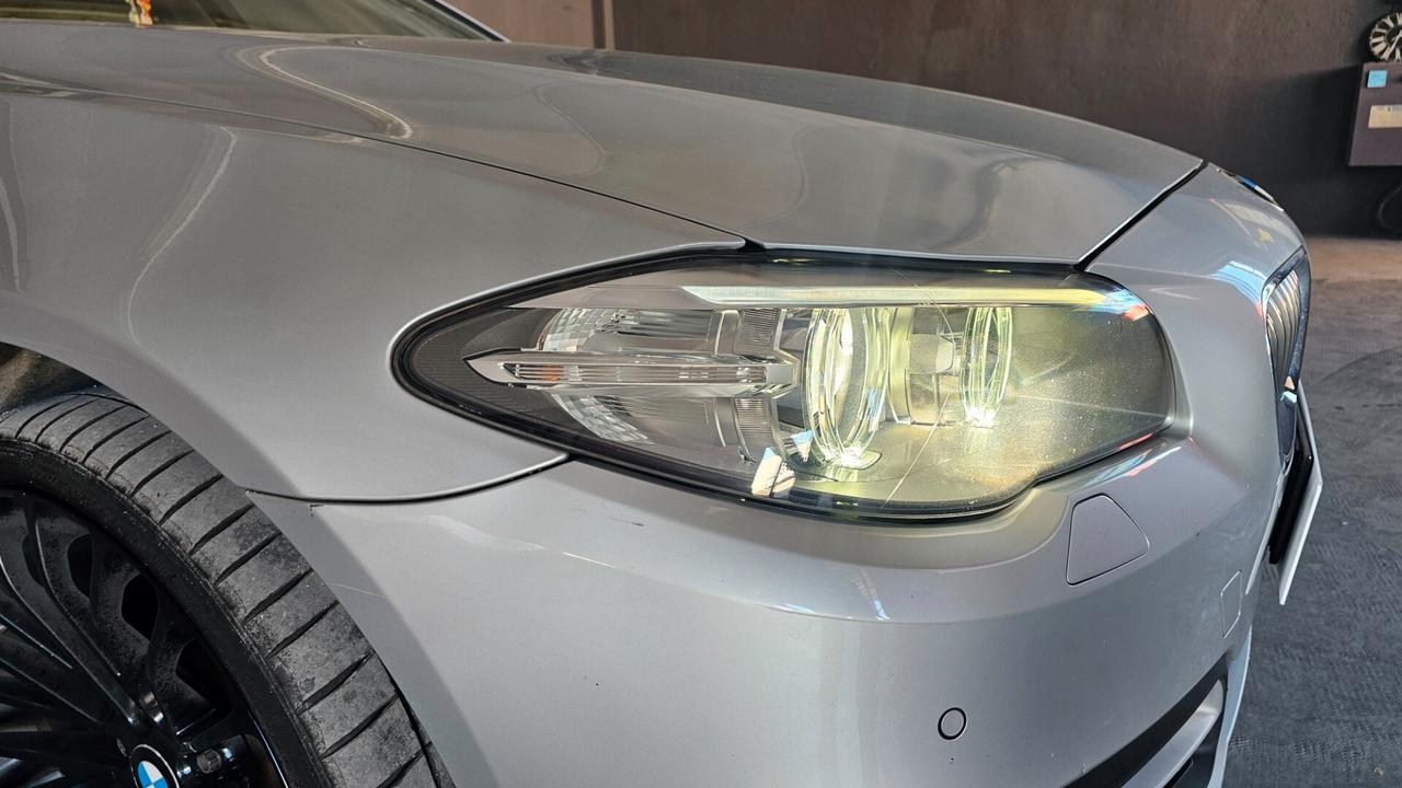 Bmw 318 318d xDrive Luxury