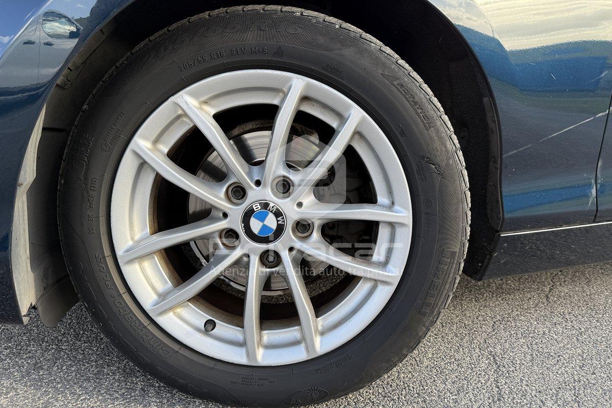 BMW 116d 5p. Joy