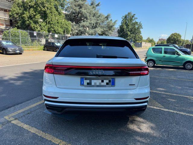 AUDI Q8 45 TDI quattro tiptronic Sport