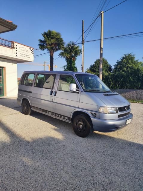 VOLKSWAGEN T4 MULTIVAN