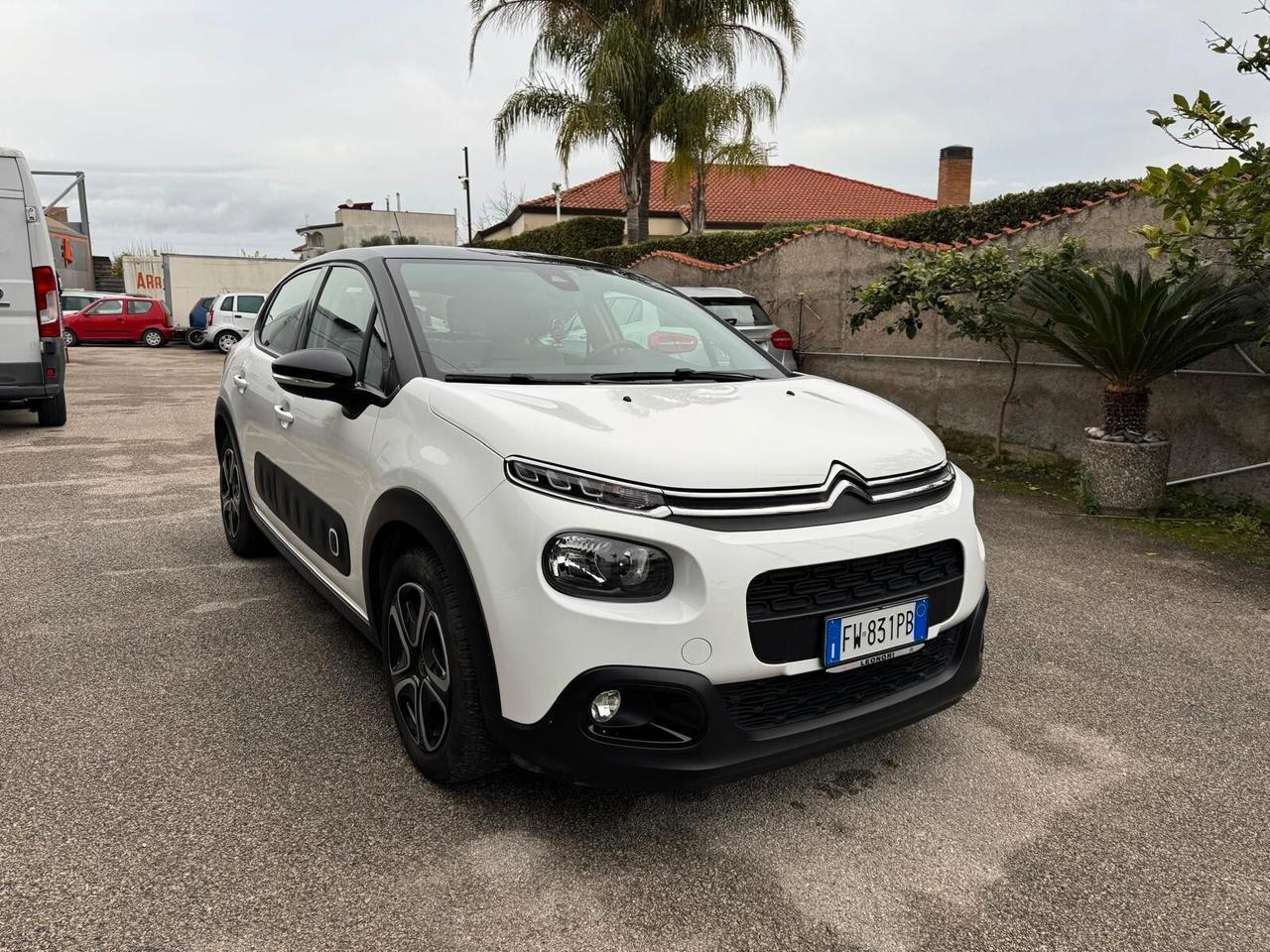 Citroen C3 PureTech 82 S&S Shine