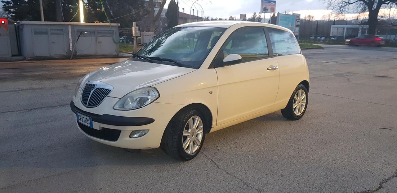 Lancia Ypsilon 1.3 Multijet 16V Oro