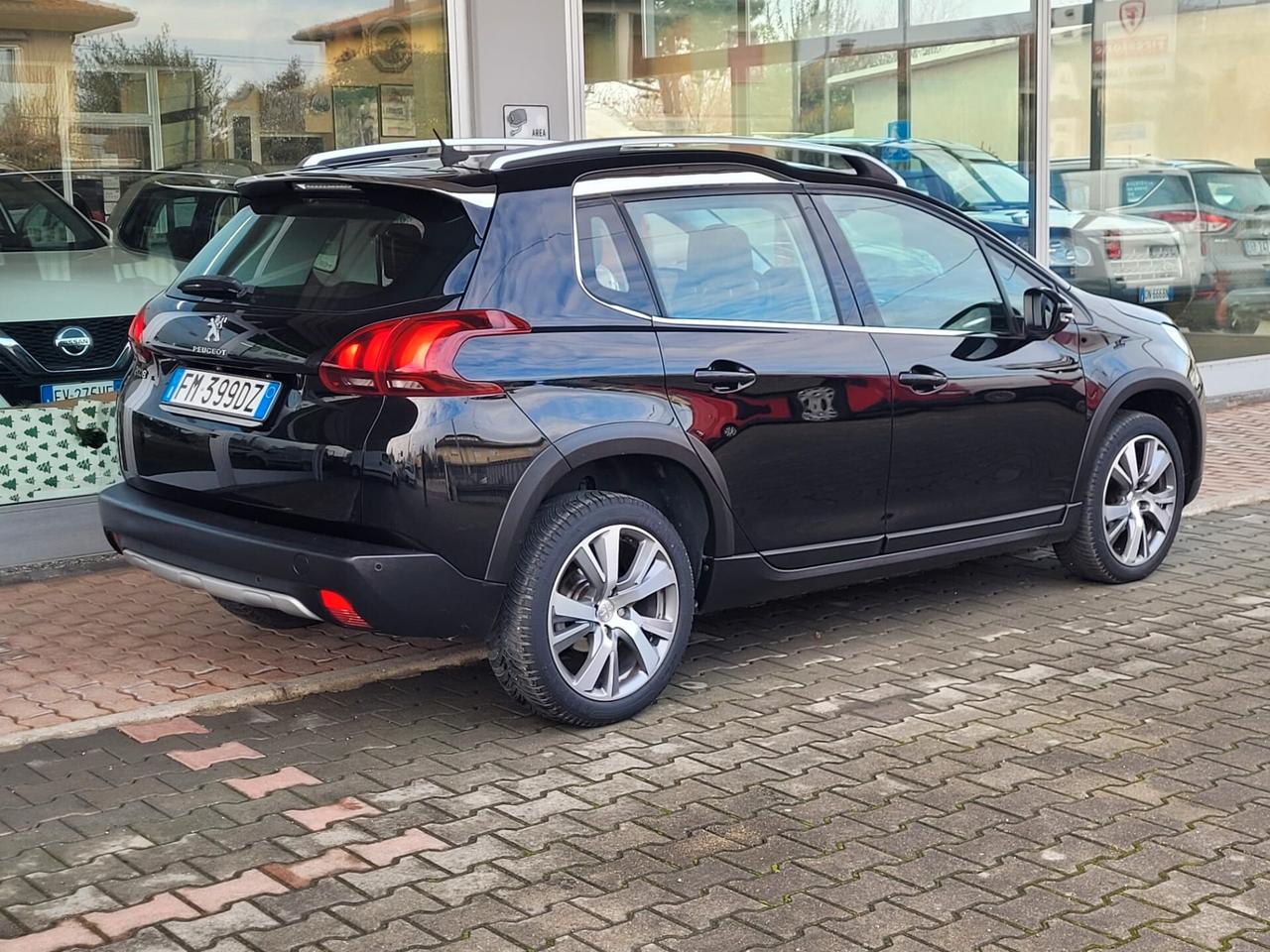 Peugeot 2008 BlueHDi 100 Allure