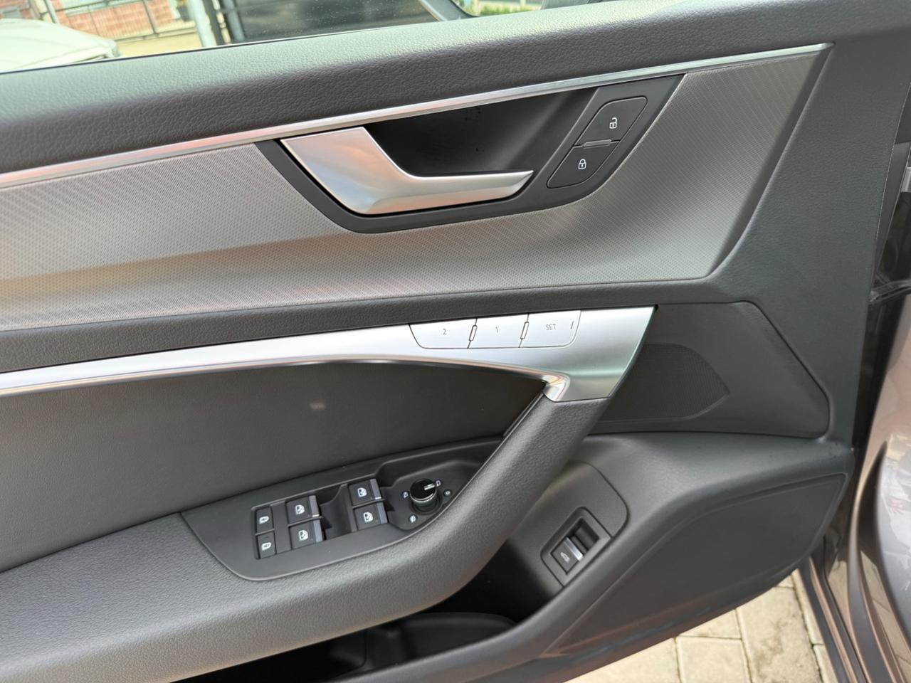 Audi A6 Avant 40 2.0 TDI quattro ultra S tronic Business Design