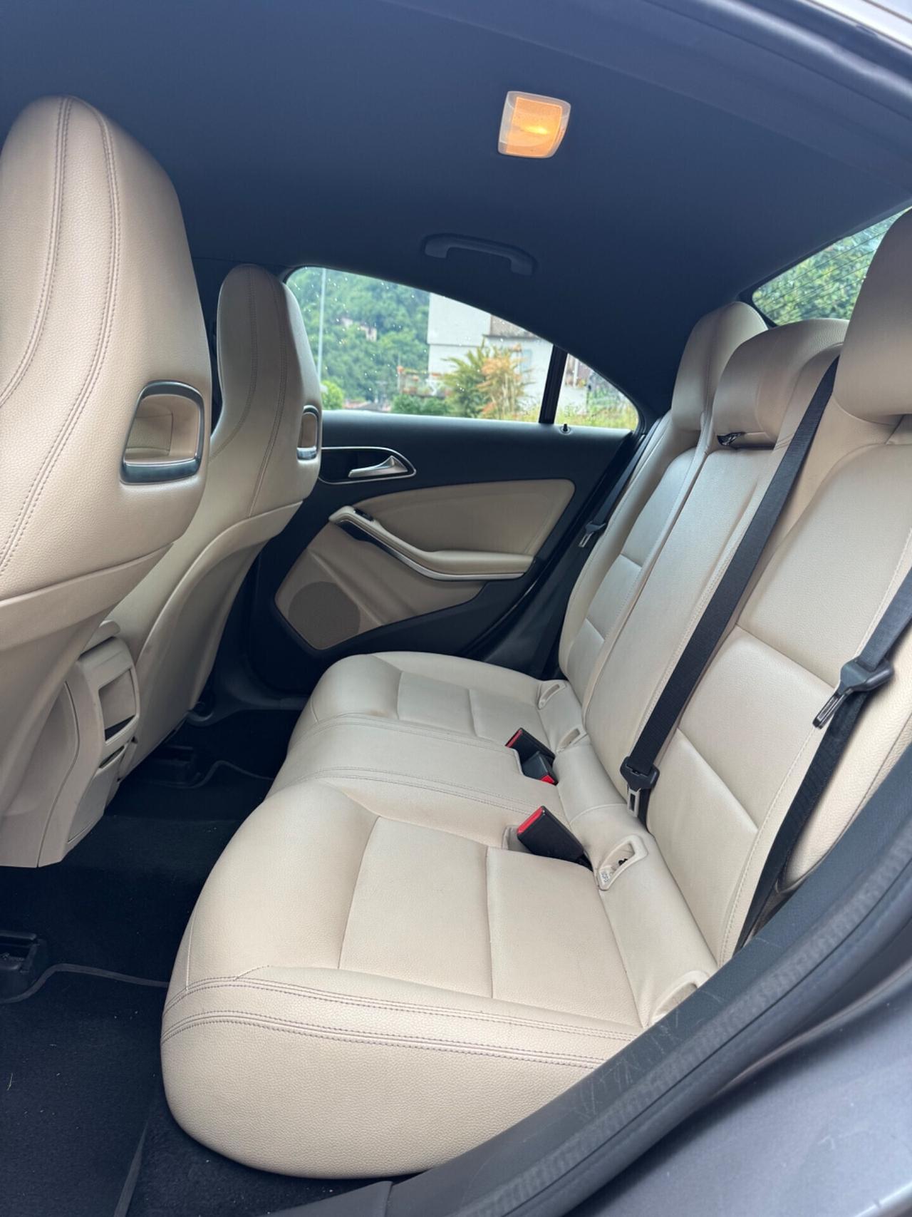 Mercedes-benz CLA 200 CLA 200 CDI Premium