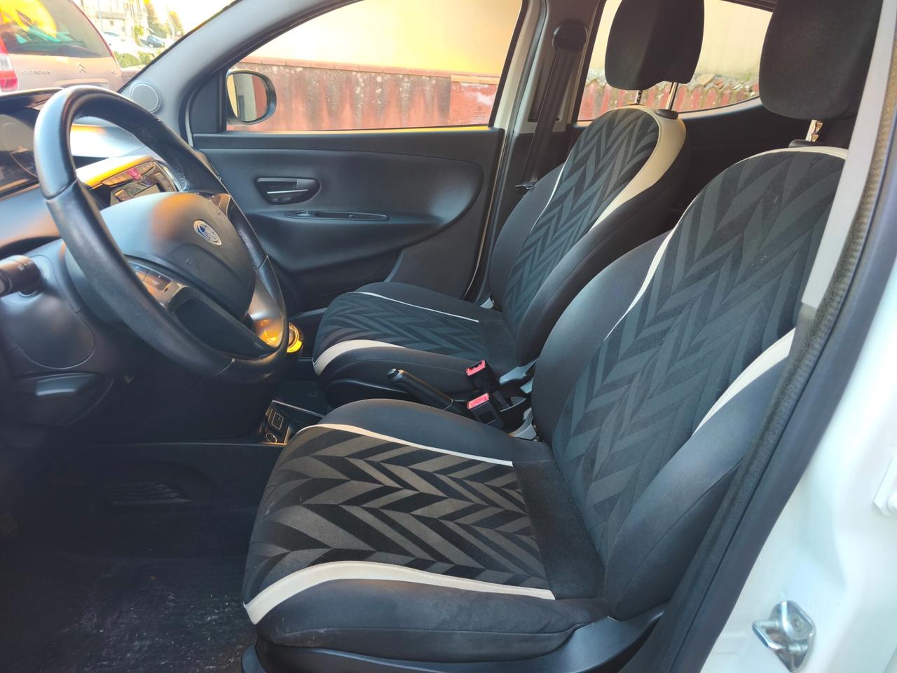 Lancia Ypsilon 1.2 GPL 69 CV 5 porte Ecochic