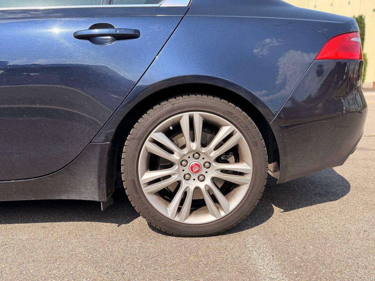 Jaguar XE Berlina XE 2.0d Prestige Business edition awd 180cv auto