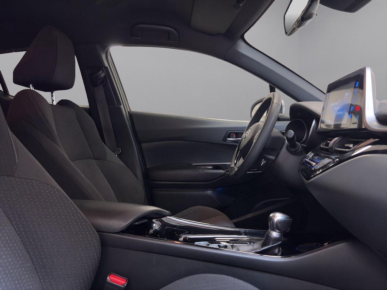 Toyota C-HR 1.8h Trend 2wd e-cvt