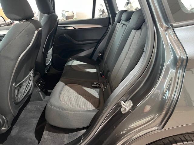 BMW X1 sdrive18d Business auto my18