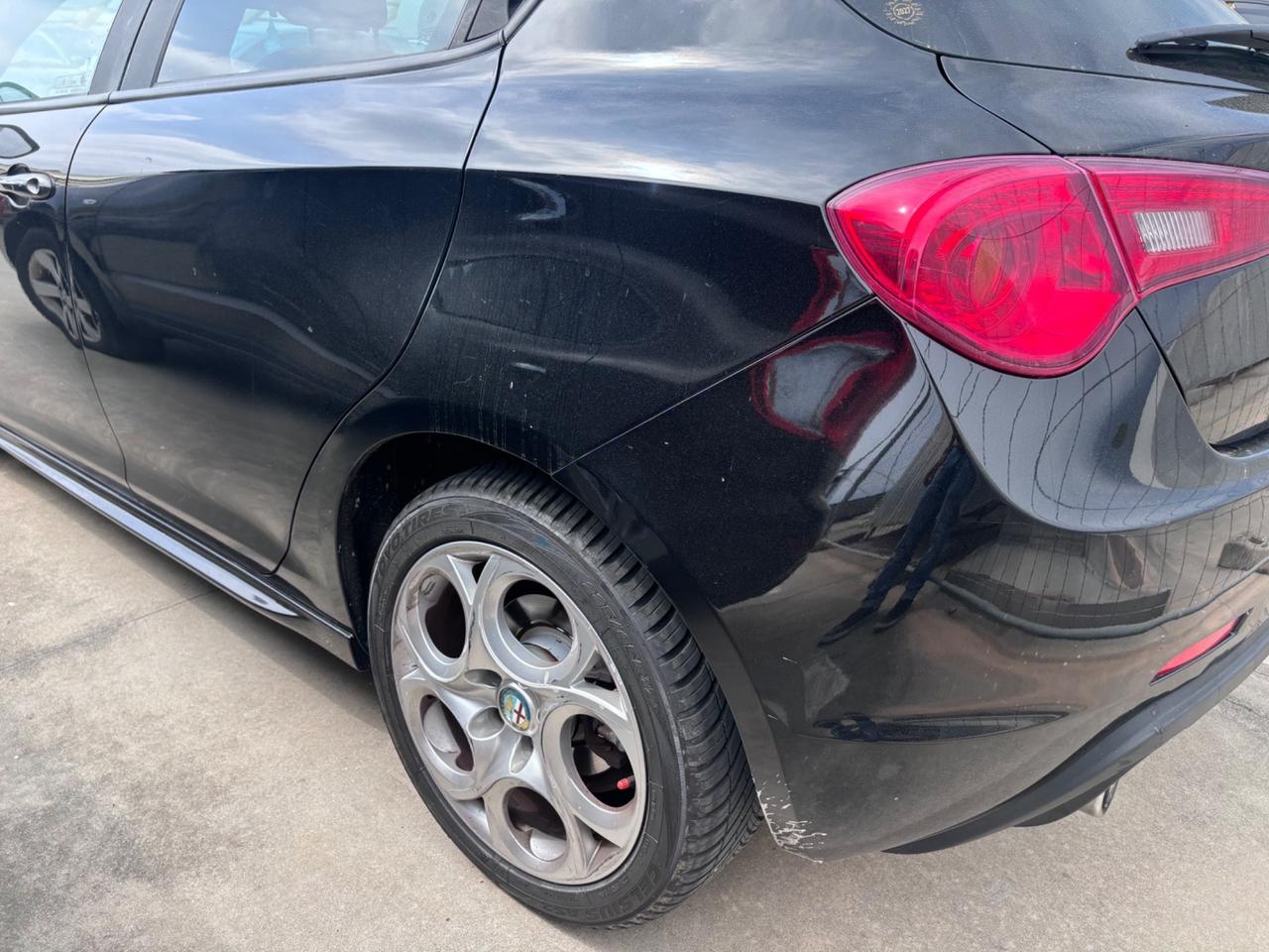 Alfa Romeo Giulietta 1.6 JTDm-2 120 CV Distinctive