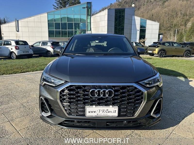 Audi Q3 Sportback 35 2.0 tdi s-tronic